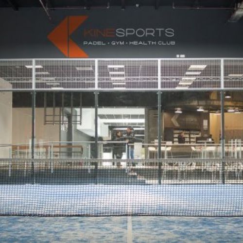 PISTA INTERIOR DE PADEL